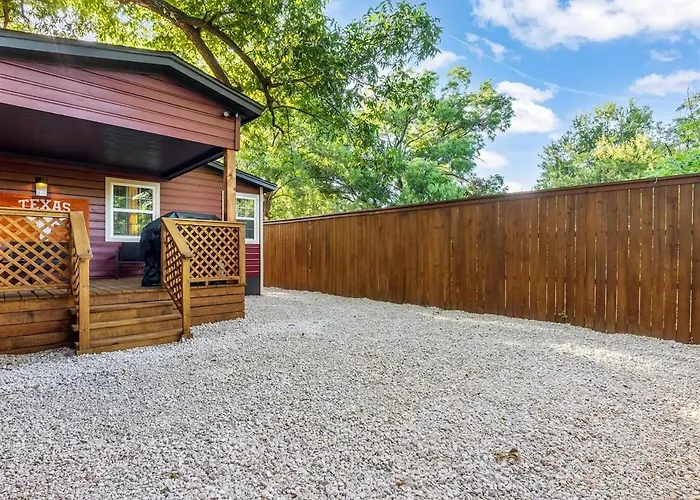 Holiday home Stockyards Longhorn House, Tcu Close By *