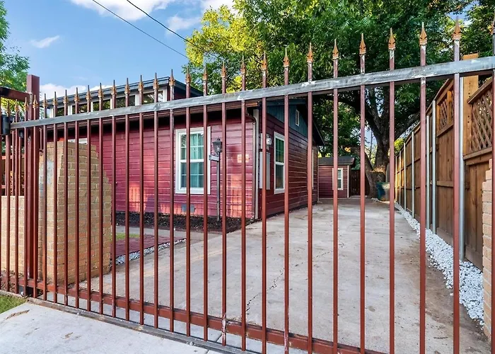 Holiday home Stockyards Longhorn House, Tcu Close By *