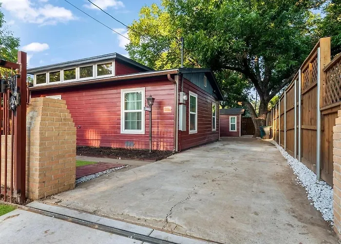 Stockyards Longhorn House, Tcu Close By Holiday home